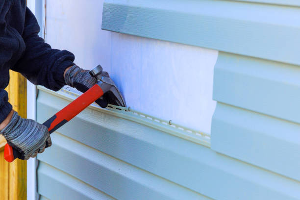 Trusted Emergency Siding Repair service in Clinton, NC - Creative Siding